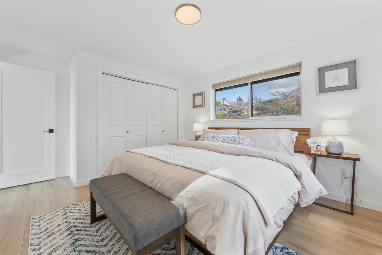 @ Marbella Lane - Waterfront 2Br Whidbey Island Villa Coupeville Exterior photo